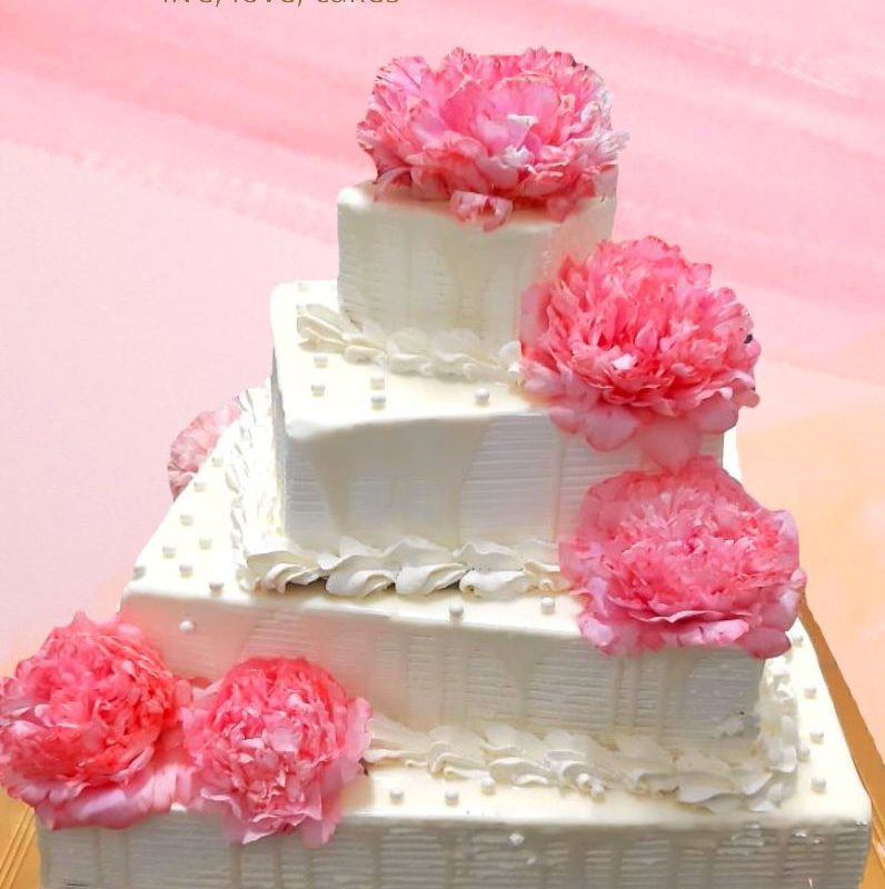 Tort de Nunta cu Flori 3